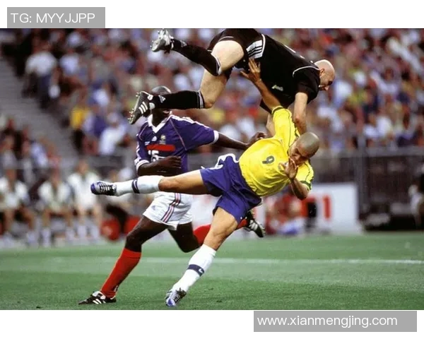 荷兰足球明星的传奇故事与精彩瞬间全纪录视频合集